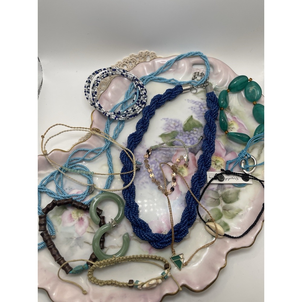 Mixed Lot Costume Jewelry, Necklaces, Bracelets Earrings
